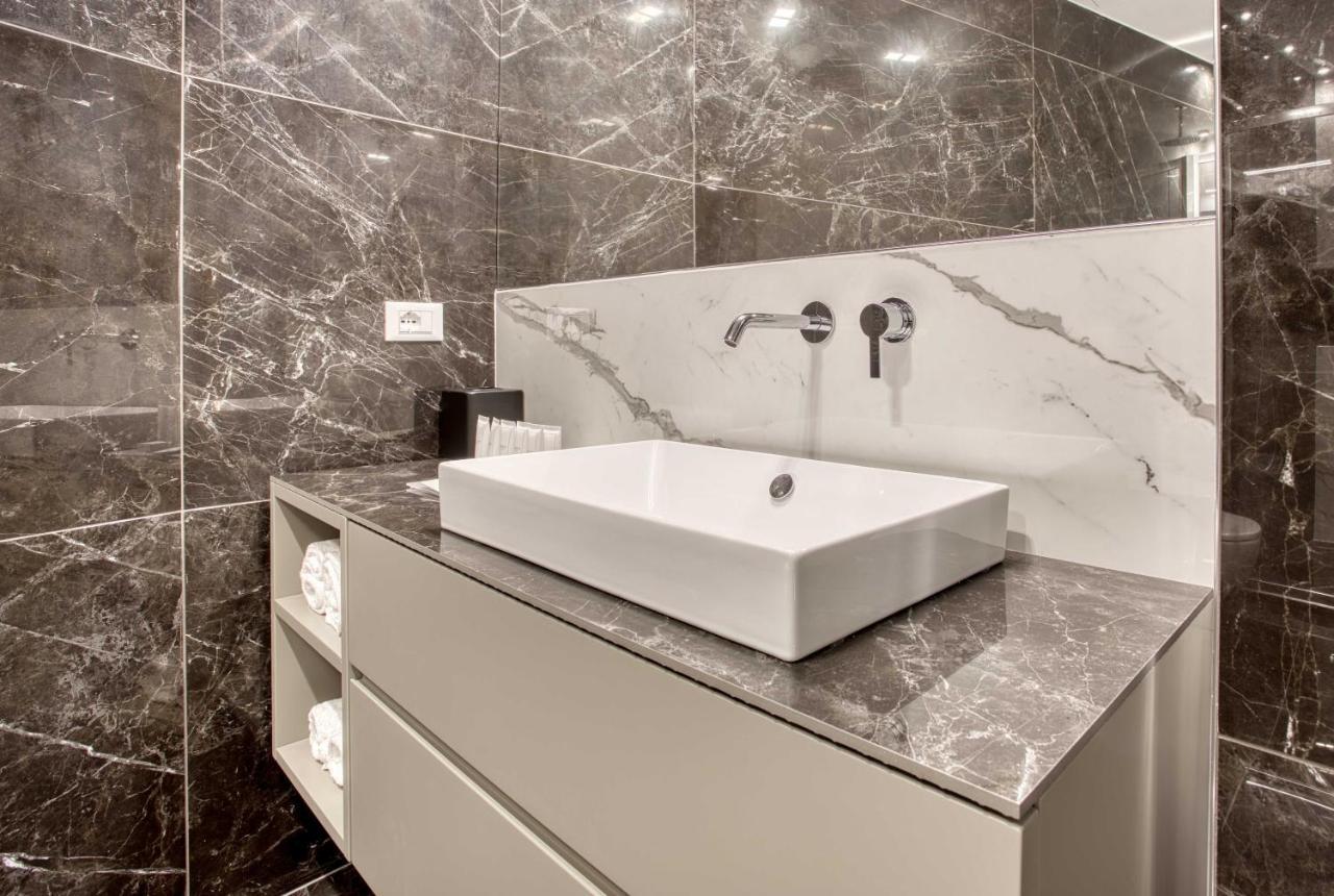 Le Suite Del Corso The Smart Boutique Aparthotel By Ospitami 米兰 外观 照片
